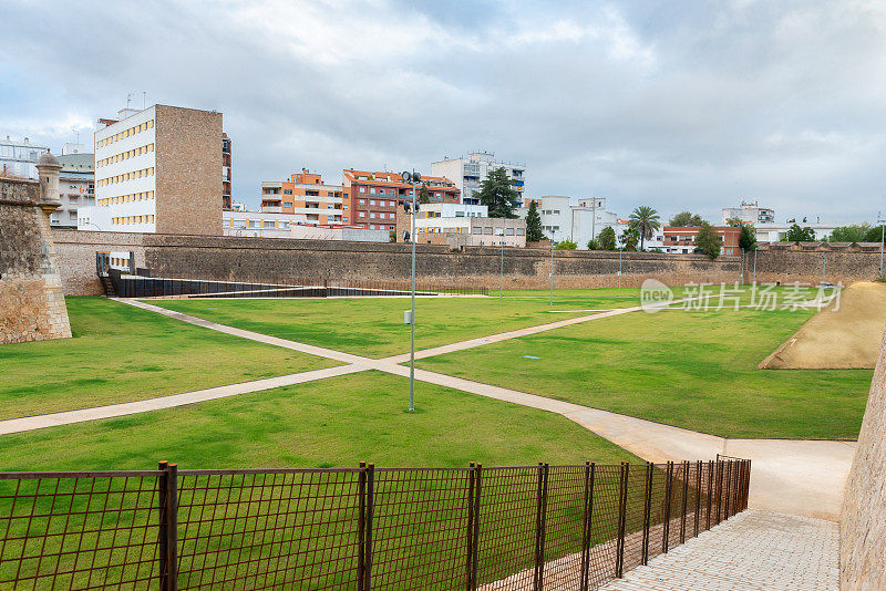 新绿道公园“corredor verde”在巴达霍斯，埃斯特雷马杜拉，西班牙
